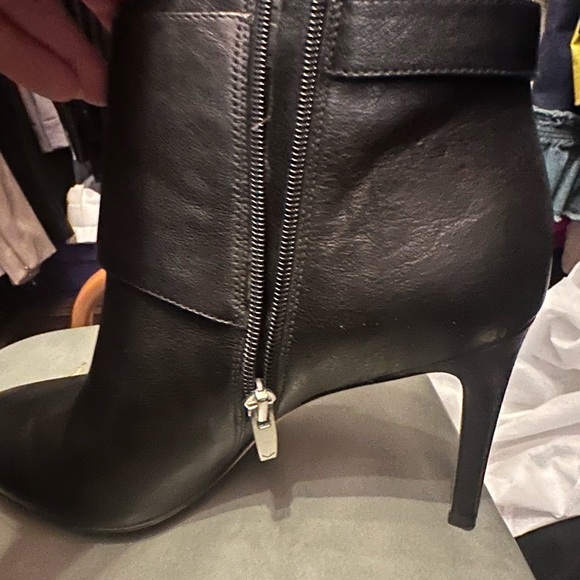 Via Spiga Black leather Ankle Boots with Silver Buckles - Picture 4 of 6